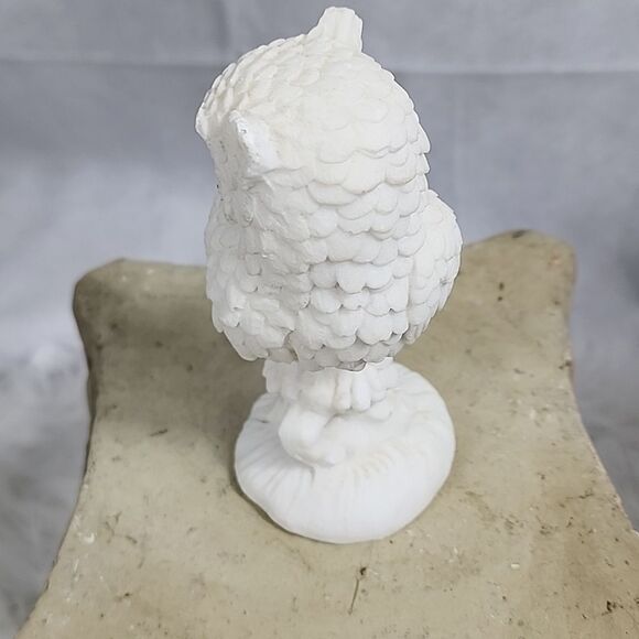 Vintage Alabaster Owl - Picture 6 of 7